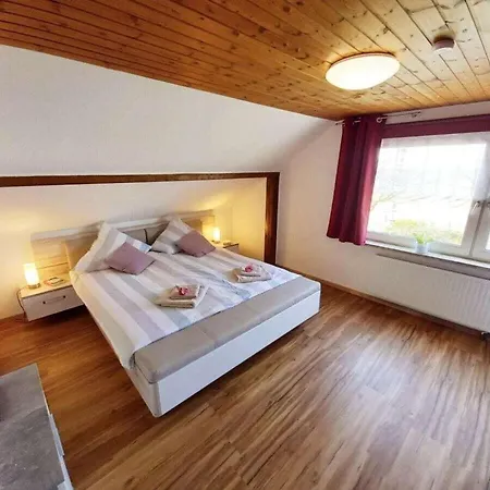 펜션 With 3 Bedrooms Westerholt (Lower-Saxony)
