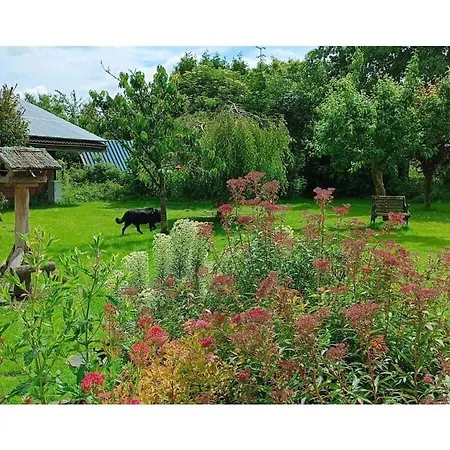 펜션 With 3 Bedrooms Westerholt (Lower-Saxony)