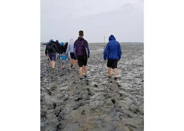 With 3 Bedrooms Casa vacanze